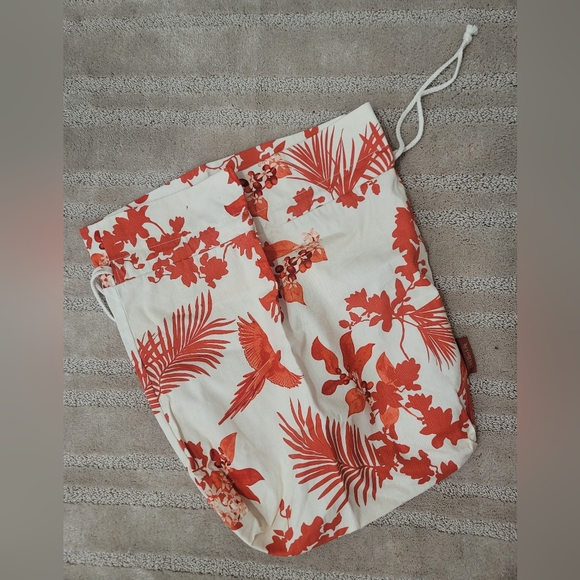 DESIGNER BAG - RARE NWT - Picture 3 of 5